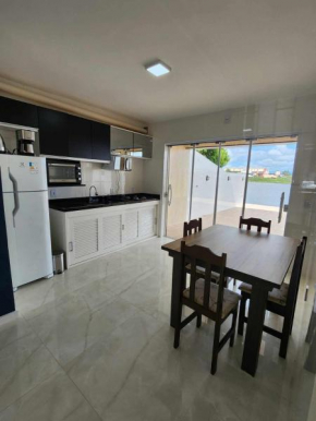 Apartamento-3 pé na areia, churrasqueira, acesso a lagoa, vista para rio, Torres e serra gaúcha